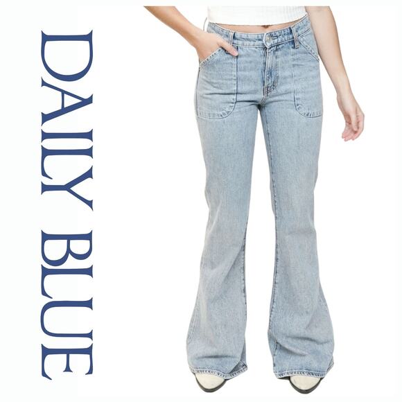 NWT Daily Blue Adriano Goldschmied Skye Bellbottom Flare Long Jeans Sz. 28x35 - Picture 1 of 15